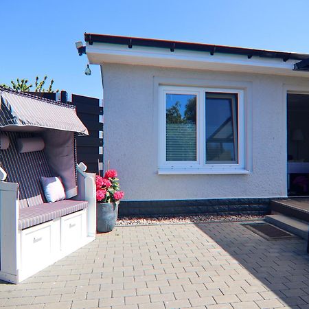 Serene Bungalow In Neubukow With Garden Extérieur photo