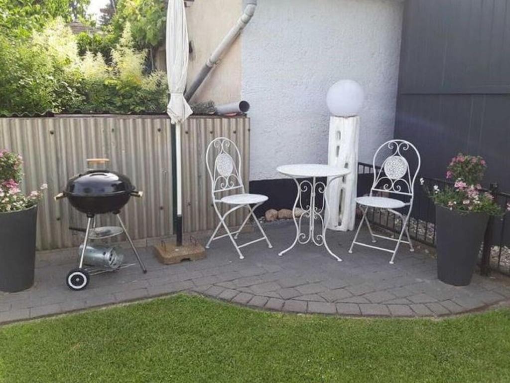 Serene Bungalow In Neubukow With Garden Extérieur photo