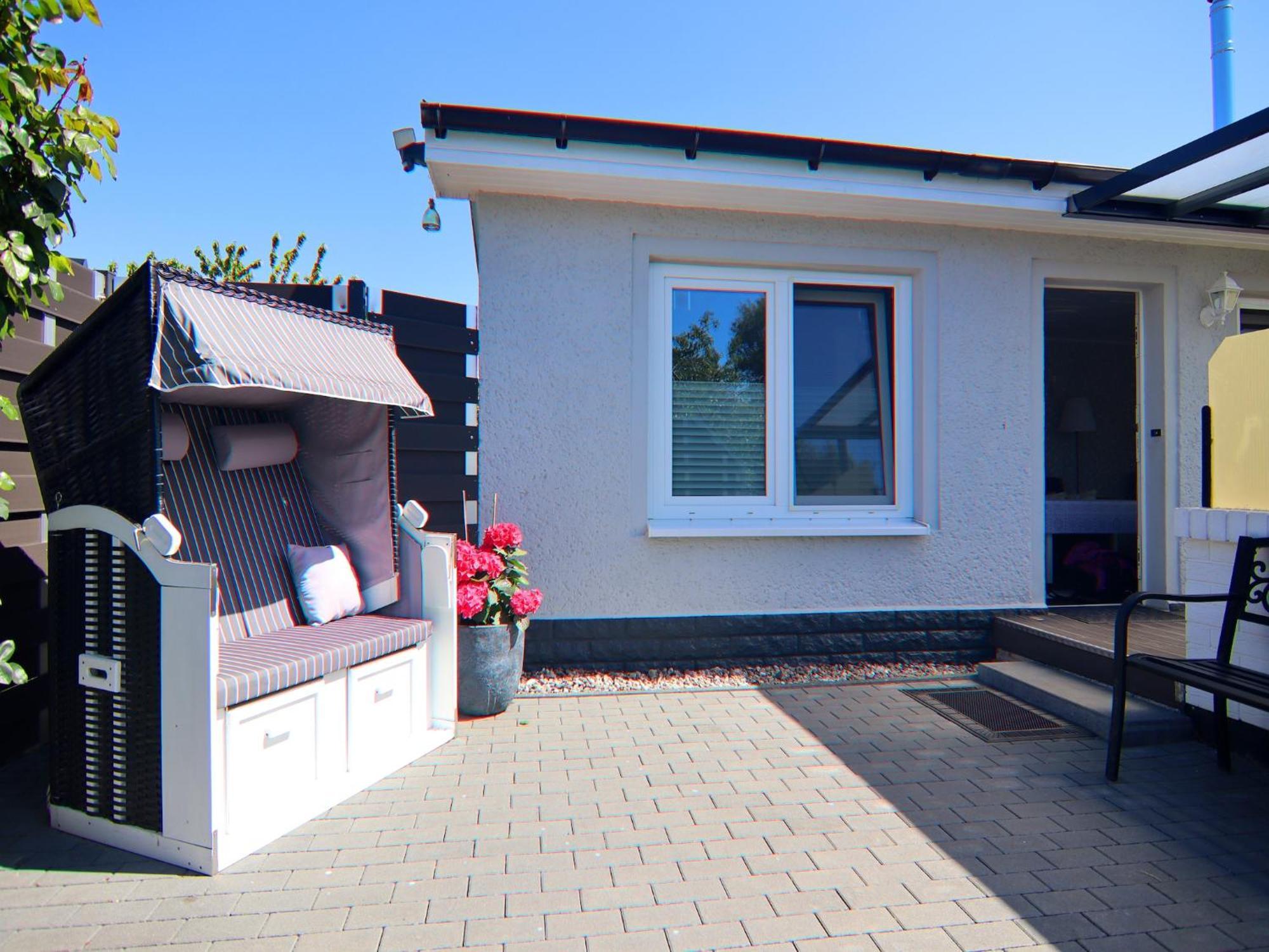 Serene Bungalow In Neubukow With Garden Extérieur photo